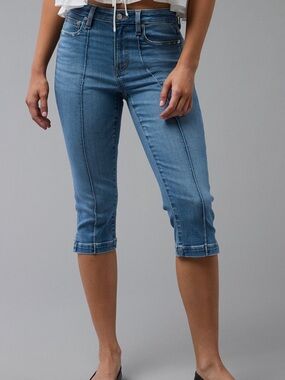 American Eagle Next Level High Waisted Capri-Jean size 16